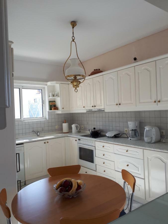 Sea View,Big And Comfortable Appartment In Voula Atena Exterior foto